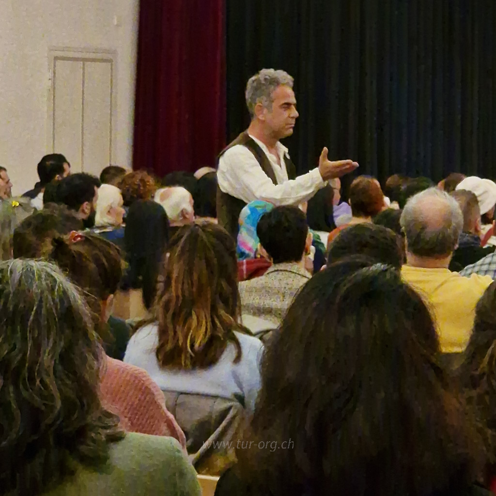 Nazım Hikmet RAN - Yurdaer Okur